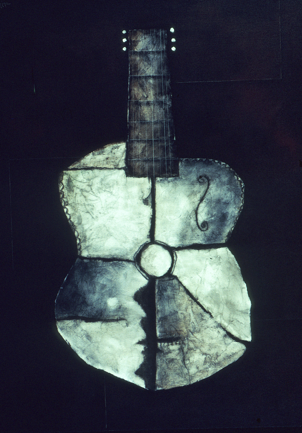 Guitarra: Oil on canvas 28